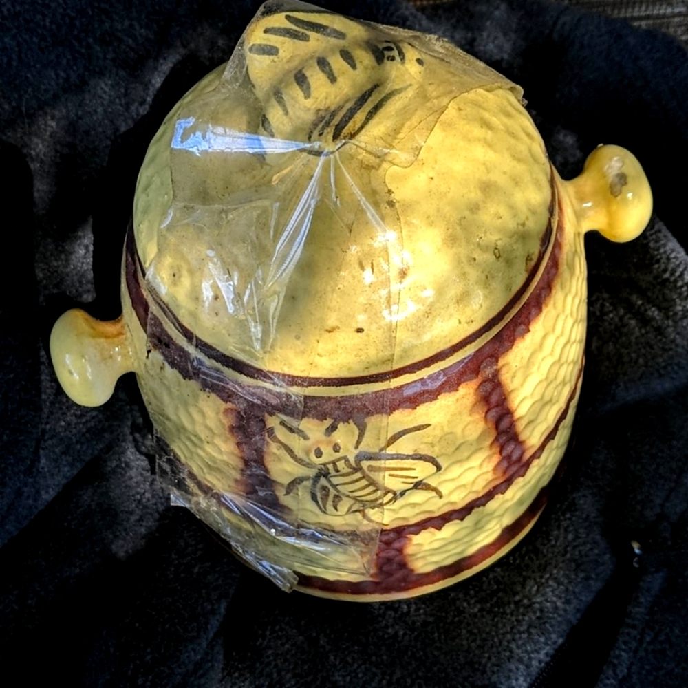 Vintage Bee Hive Sugar Bowl